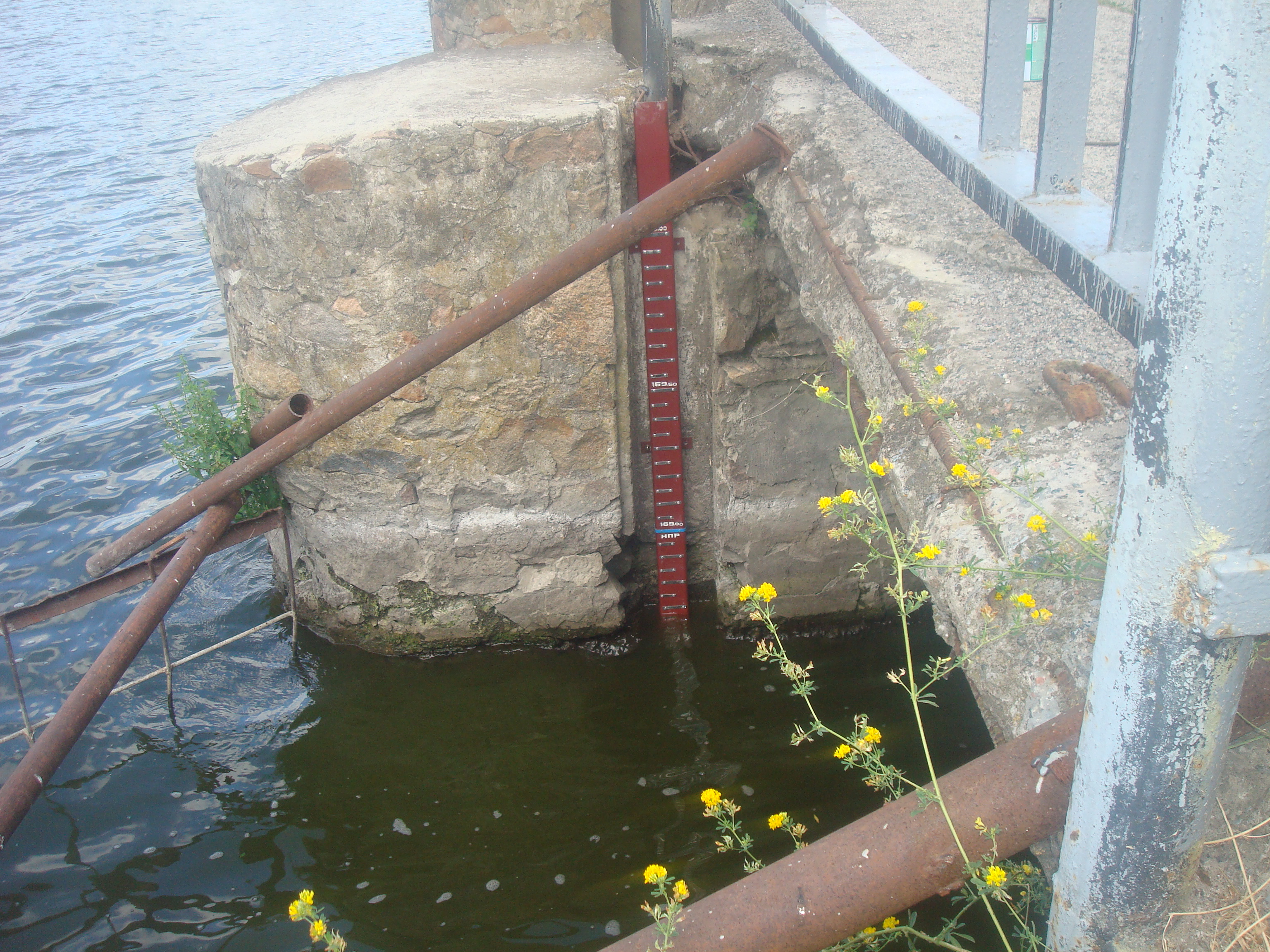 На Дулицькому водосховищі встановлено водомірну рейку